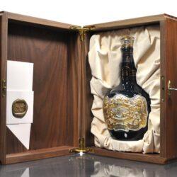 Коллекционный виски Chivas Regal Royal Salute 1953 года Коллекционный виски Chivas Regal Royal Salute 1953 года