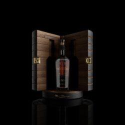 Виски Finn Thompson Glenlivet с 50-летней выдержкой Виски Finn Thompson Glenlivet с 50-летней выдержкой